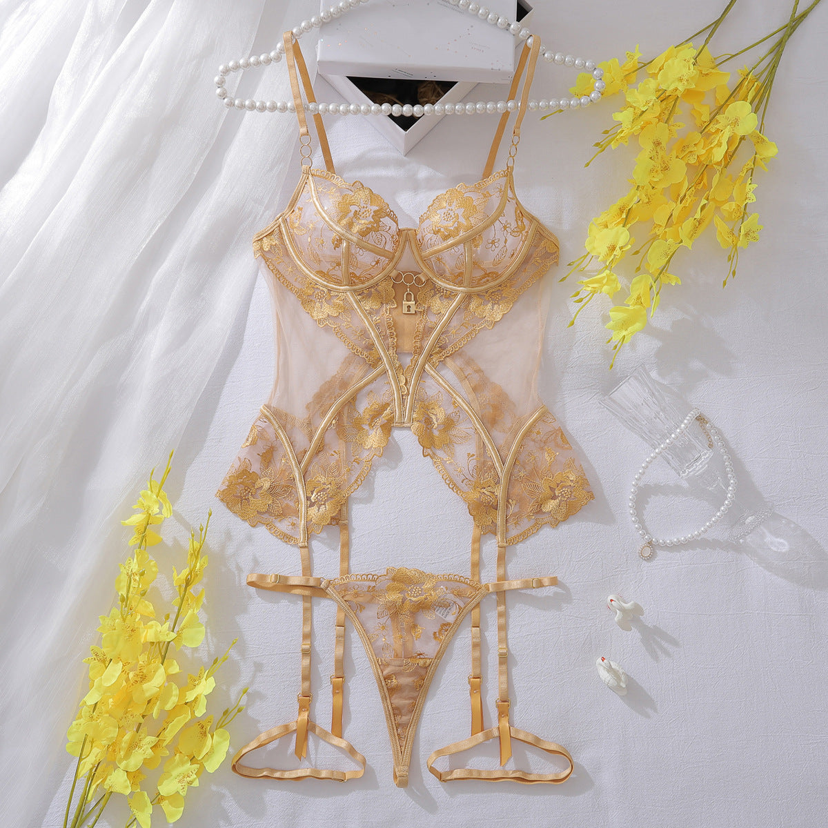 Sexy Bra Set Sheer Mesh Thin Lace Temptation Underwear Three-Piece Set eprolo