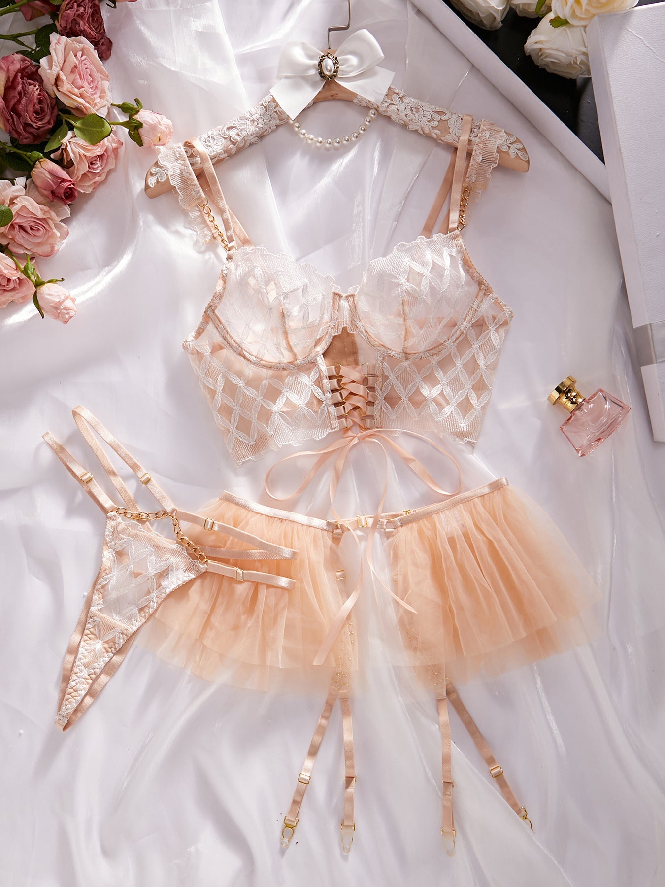 Lingge Embroidery Sexy Strap Mesh Puff Skirt Sexy Underwear Set eprolo