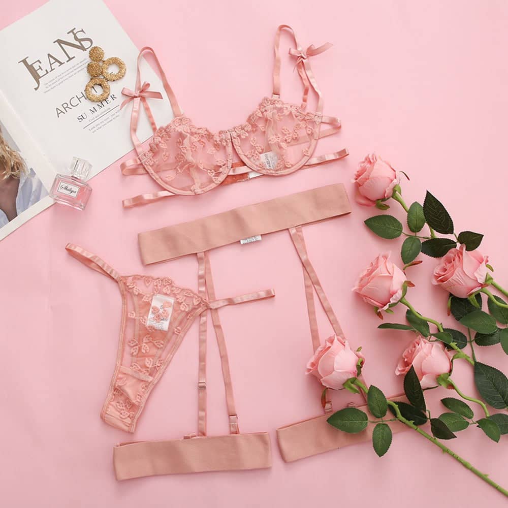 Modena INS Net Red Lace Embroidery Girls Mesh See-Through Sexy Erotic Lingerie Three Sets eprolo